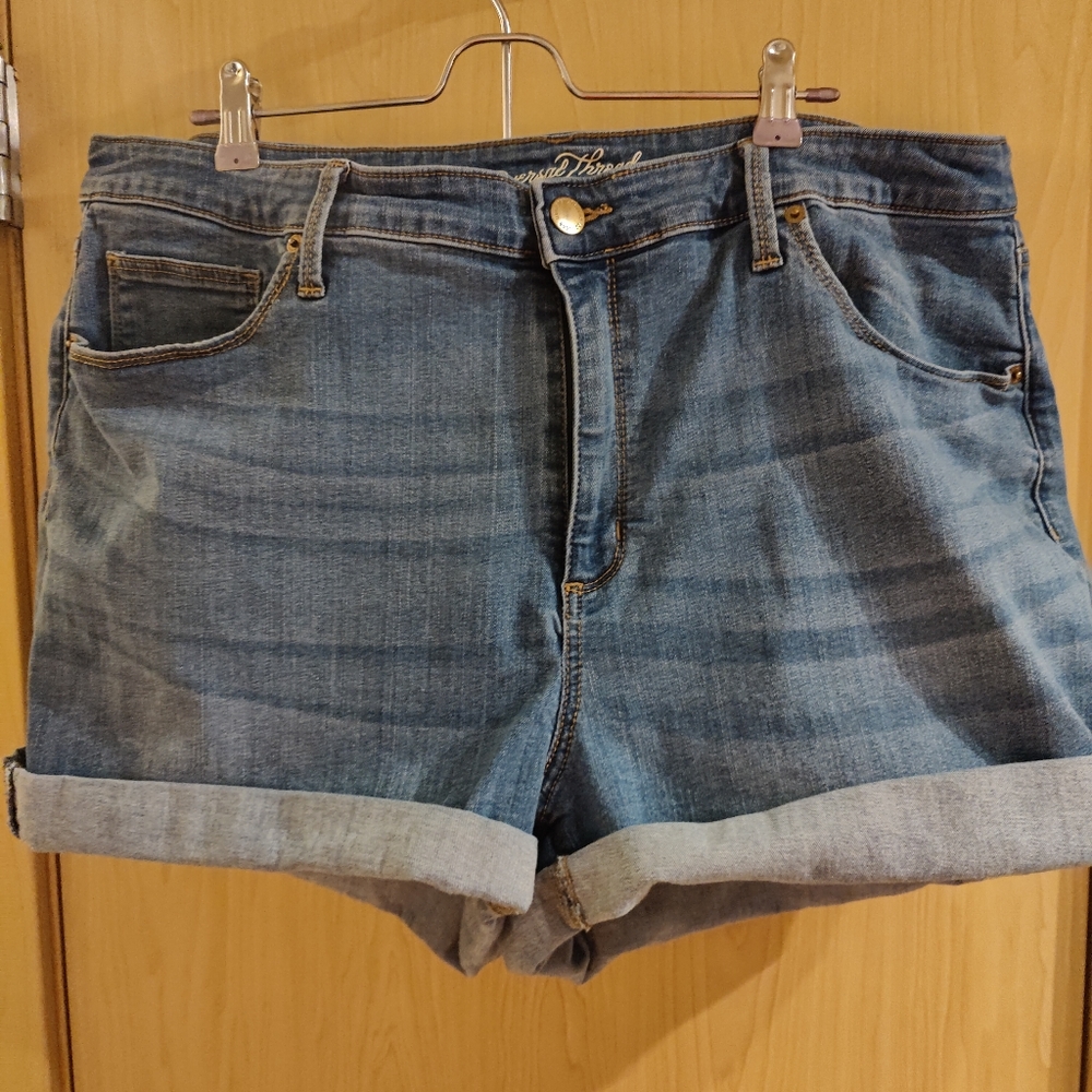 Universal Thread Denim Shorts Cuffed 20W